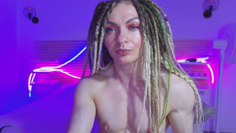 EshleyAlwaysFit's Streamate show and profile