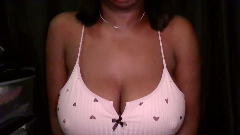 Pinklippy69's Streamate show and profile