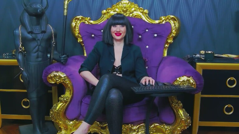 LaraMaeve's Streamate show and profile