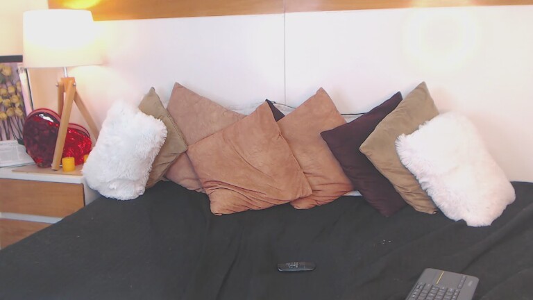 SeleneRisso's Streamate show and profile