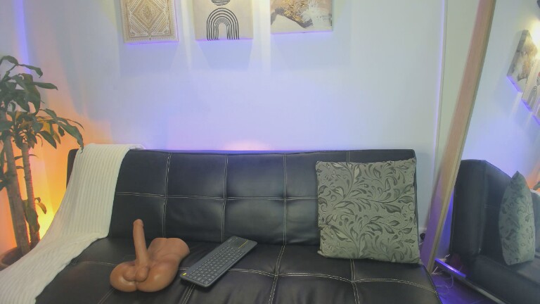 ValeriaVoss25's Streamate show and profile