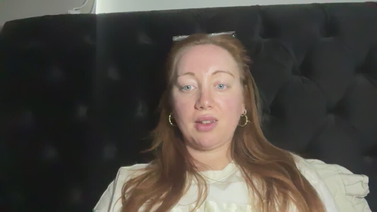 Arielsweetiee's Streamate show and profile