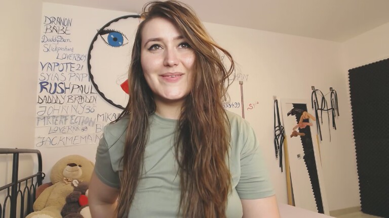 SYIA's Streamate show and profile