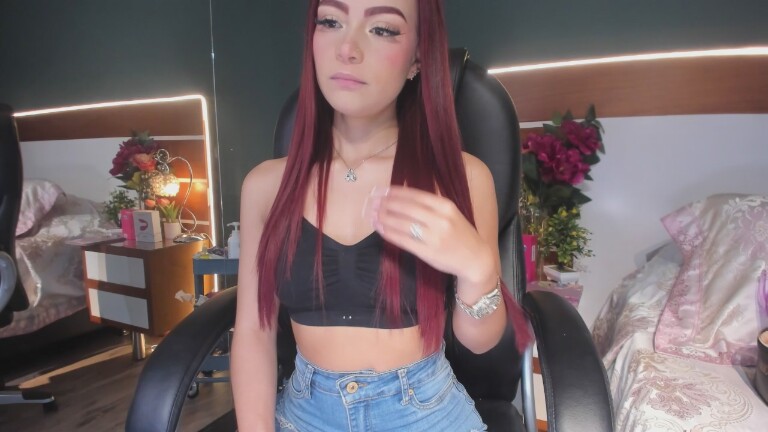 Mariana_Miller's Streamate show and profile