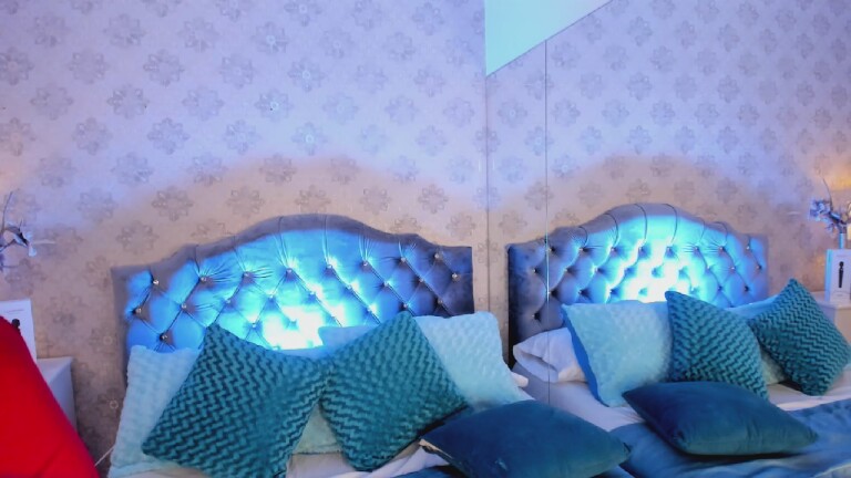 MayaWiills's Streamate show and profile