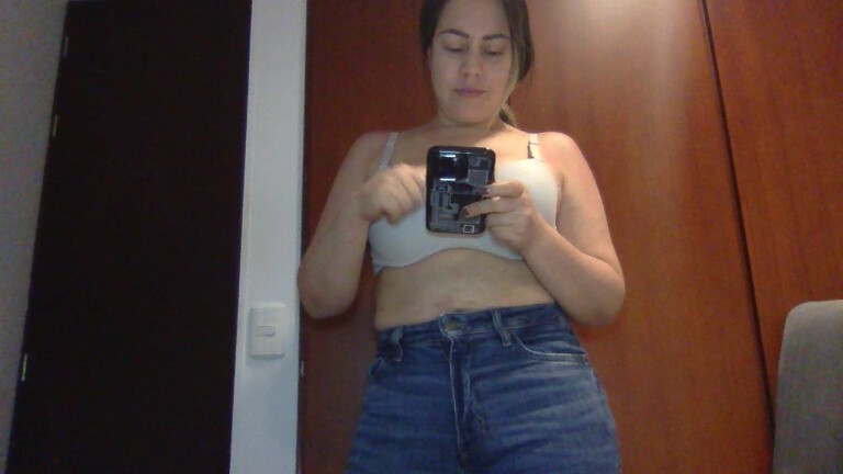 HoneyLove81's Streamate show and profile