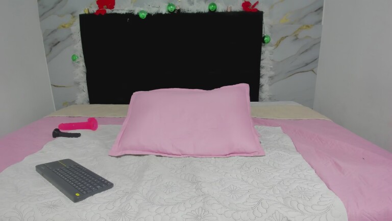 emmammoon's Streamate show and profile