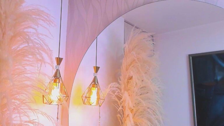 SaraDiesss's Streamate show and profile