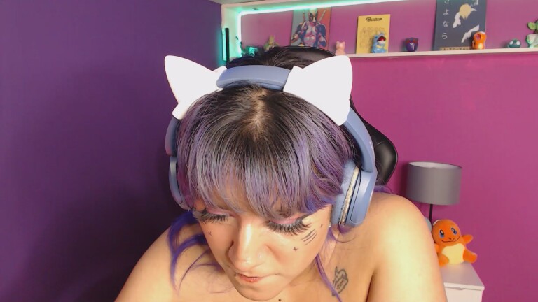 LuanEter's Streamate show and profile