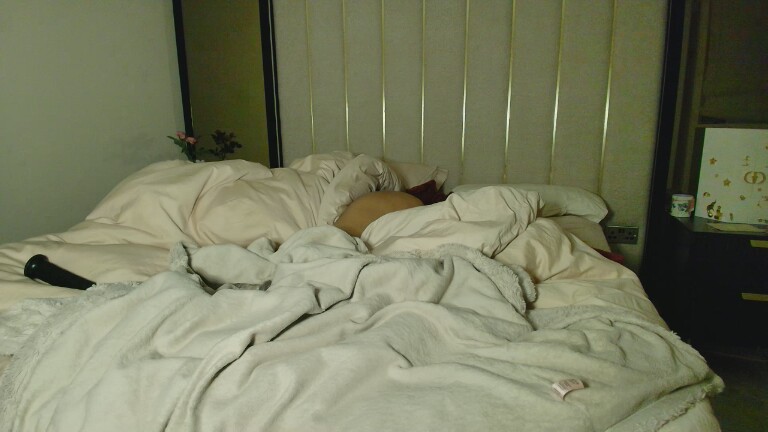 BustyRea's Streamate show and profile