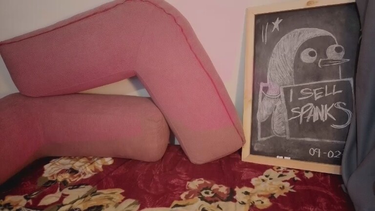 Gaia33's Streamate show and profile