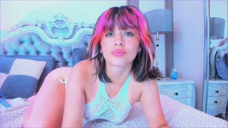 SiaSavach's Streamate show and profile