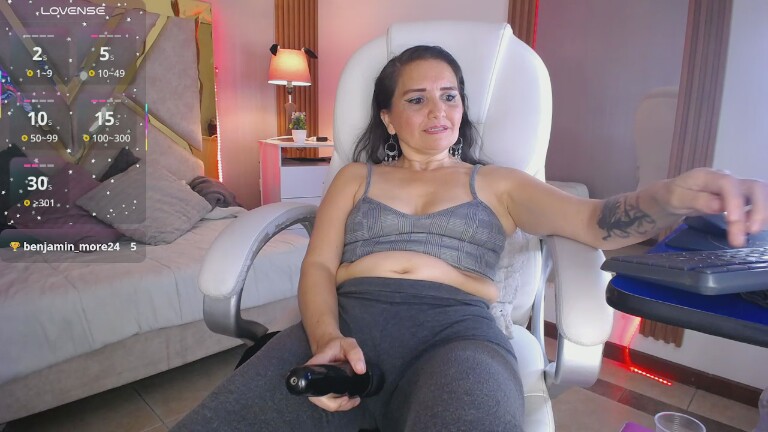 Alexxa_Moon's Streamate show and profile