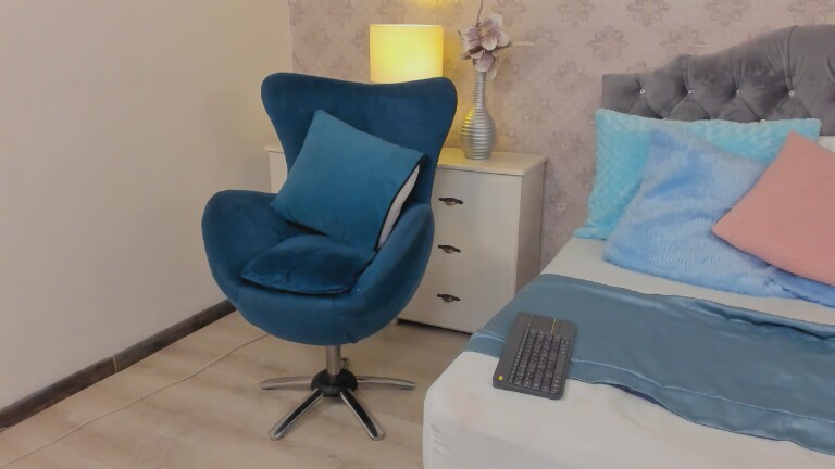 GingerKors's Streamate show and profile