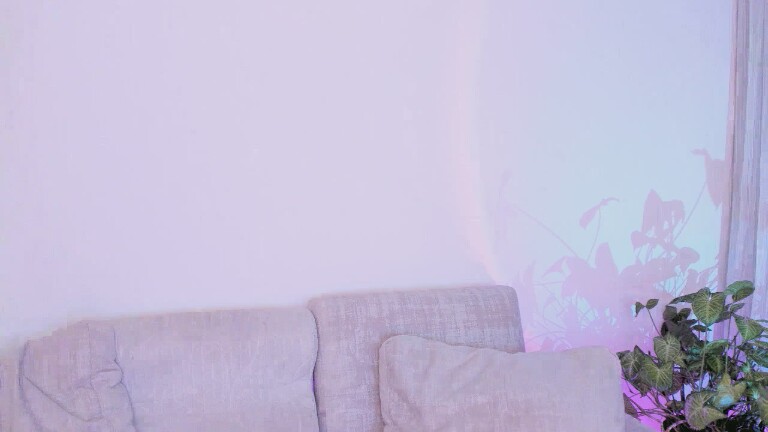 AnnieLeonii's Streamate show and profile