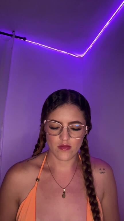 AlicceGray's Streamate show and profile