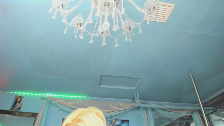 ADRIANNA777's Streamate show and profile