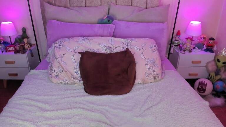 Eliina_Jhonson's Streamate show and profile