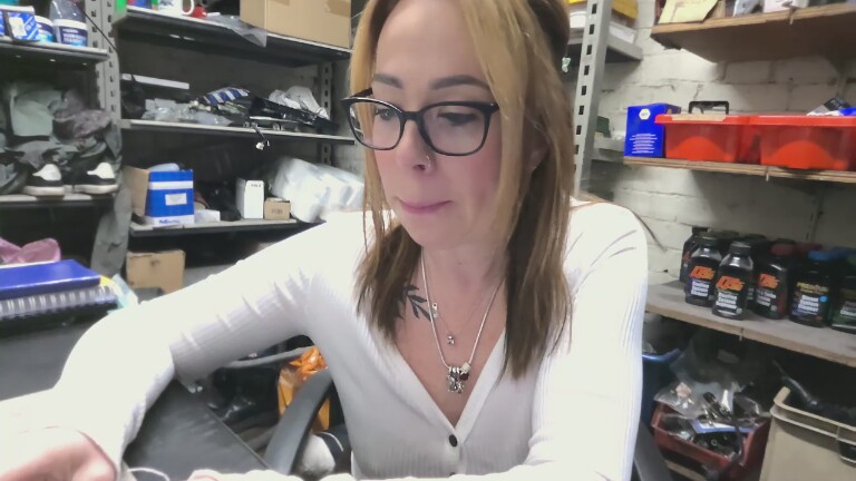 Honeybum88's Streamate show and profile